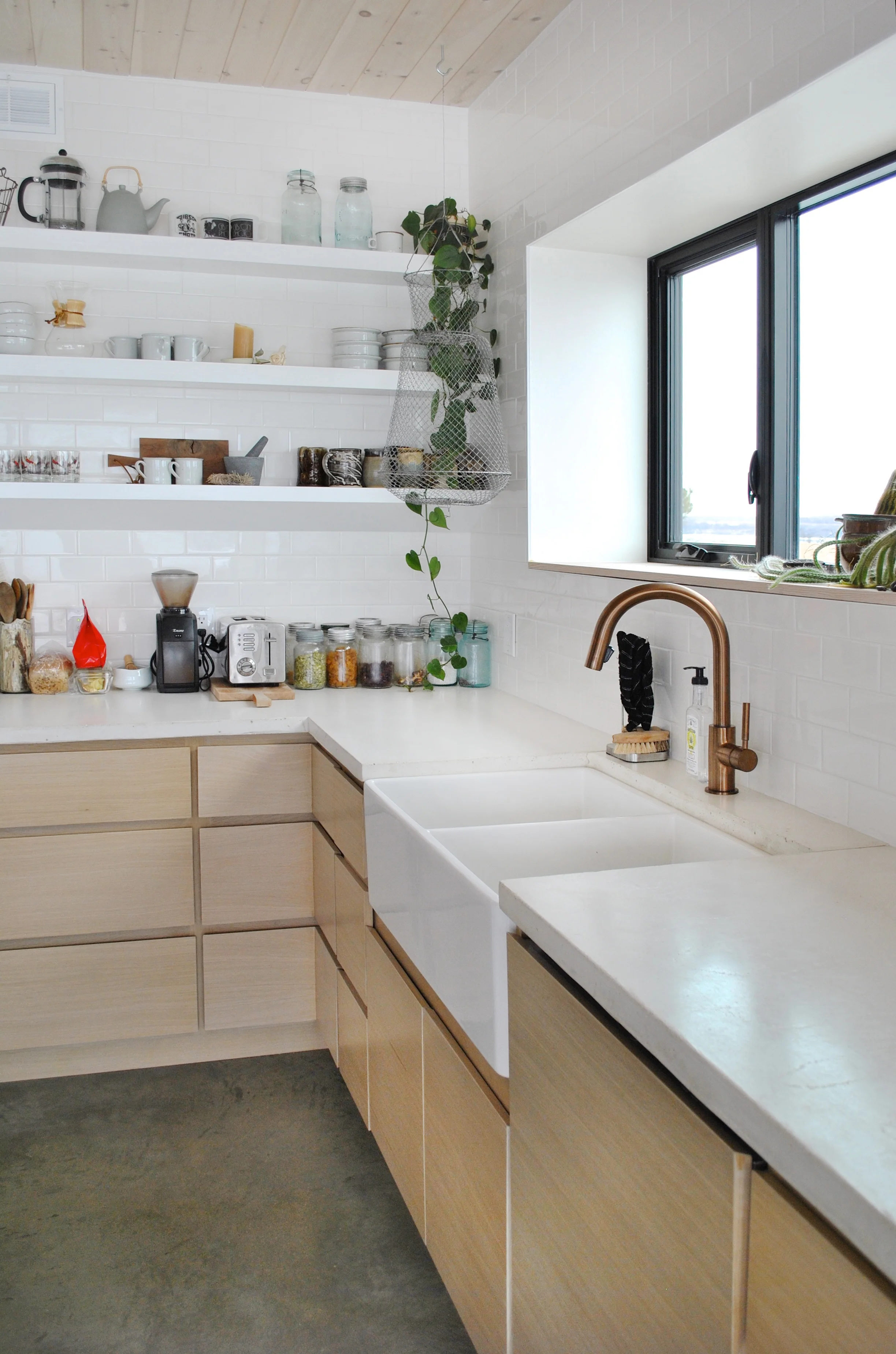 earle kitchen 1(b).jpg