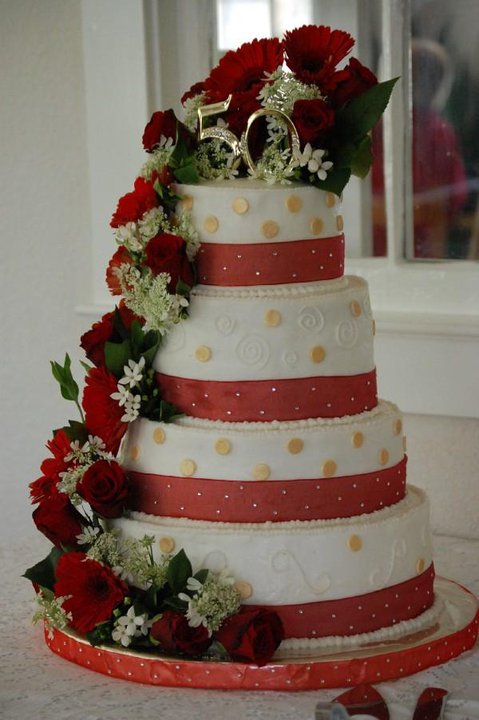 Wedding Cake 50th.jpg