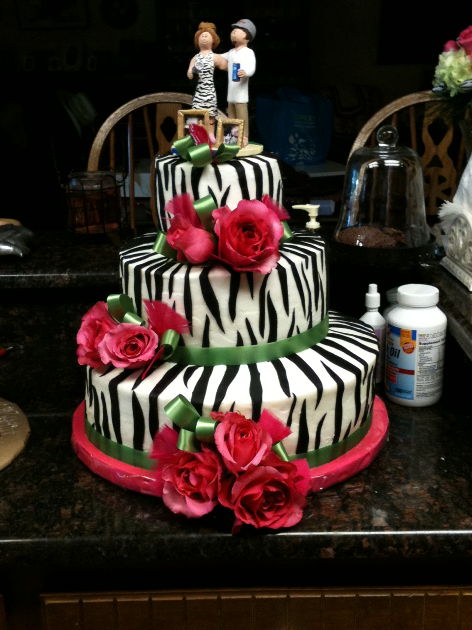 Wedding Cake Zebra 2.JPG