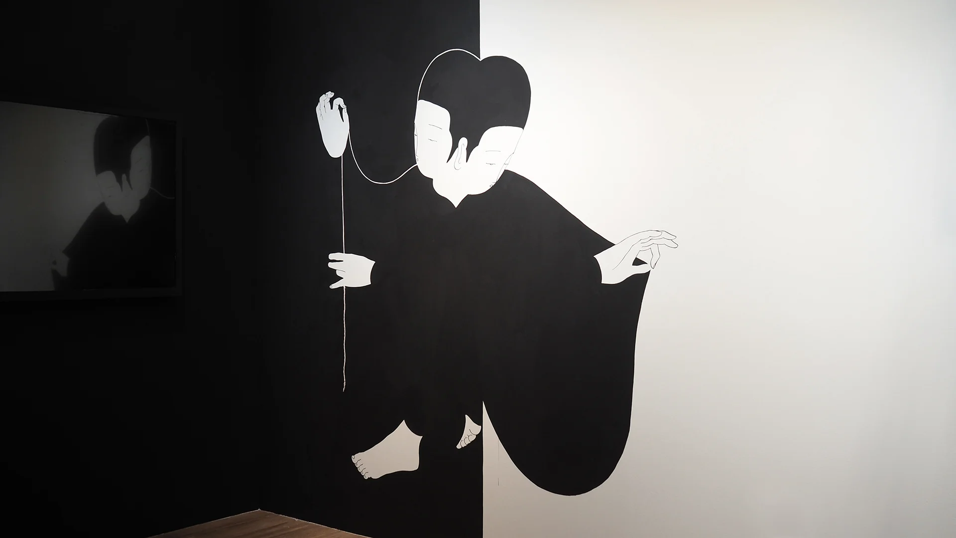 변함없이 변하는 경계 (벽화) / Everlasting silhouette (Wall painting) Op. 0173P - 200 x 200 cm, 가벽에 아크릴 채색 / Acrylic on wall, 2017