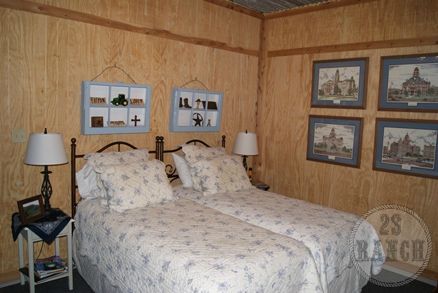 The Texas Courthouse Room