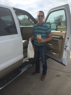 Trent and I stopped at Chicken Express outside of Denton. I like their sweet ice tea. Don't tell any of our cattle buddies we got the chicken tenders. 