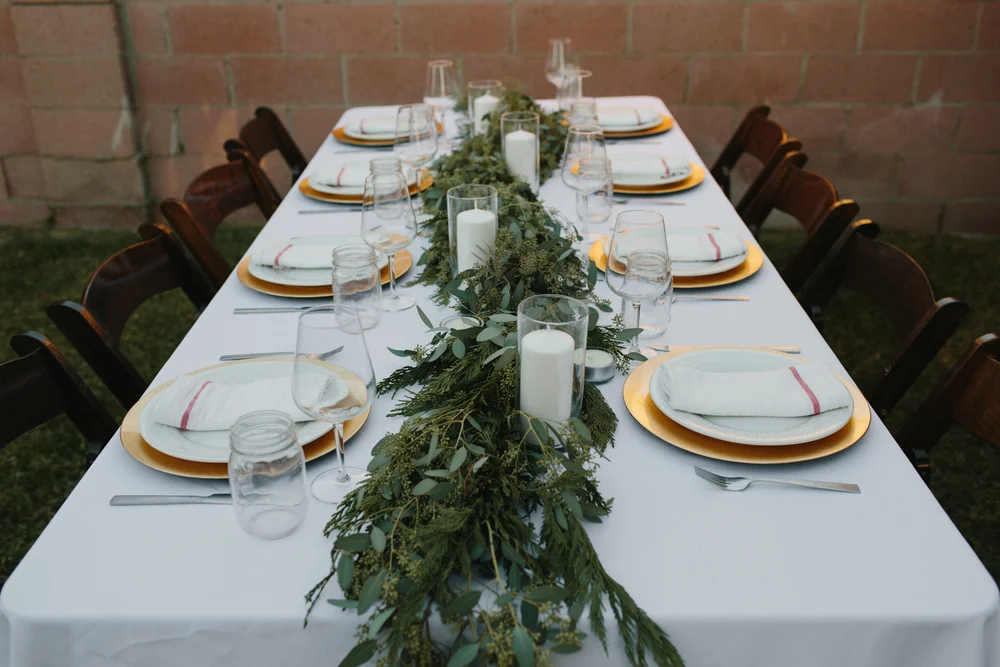 Thanksgiving Tablescape – Garland Table Runner Eucalyptus DIY