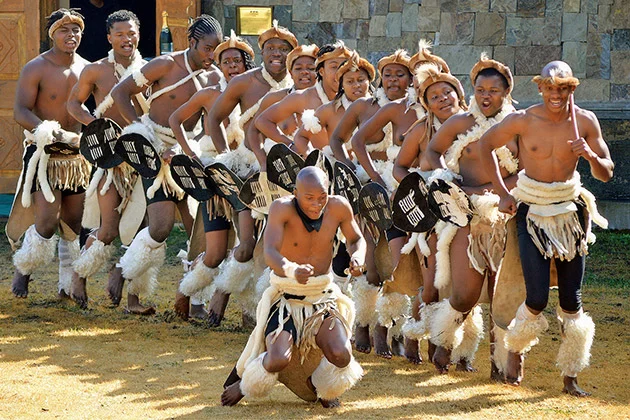 Summerhill’s Imbalenhle Traditional Dance Troupe / Leigh Willson (p)