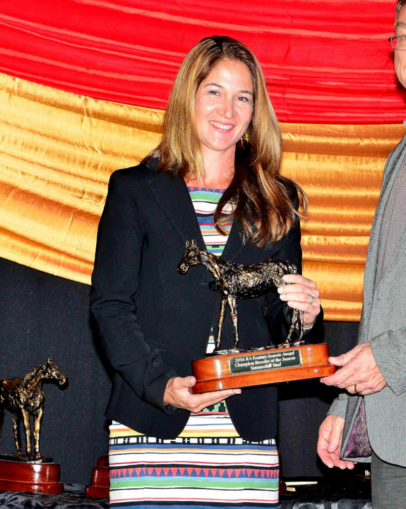 Catherine Hartley receives the award for Highveld Champion Breeders on behalf of Summerhill Stud / JC Photos (p)