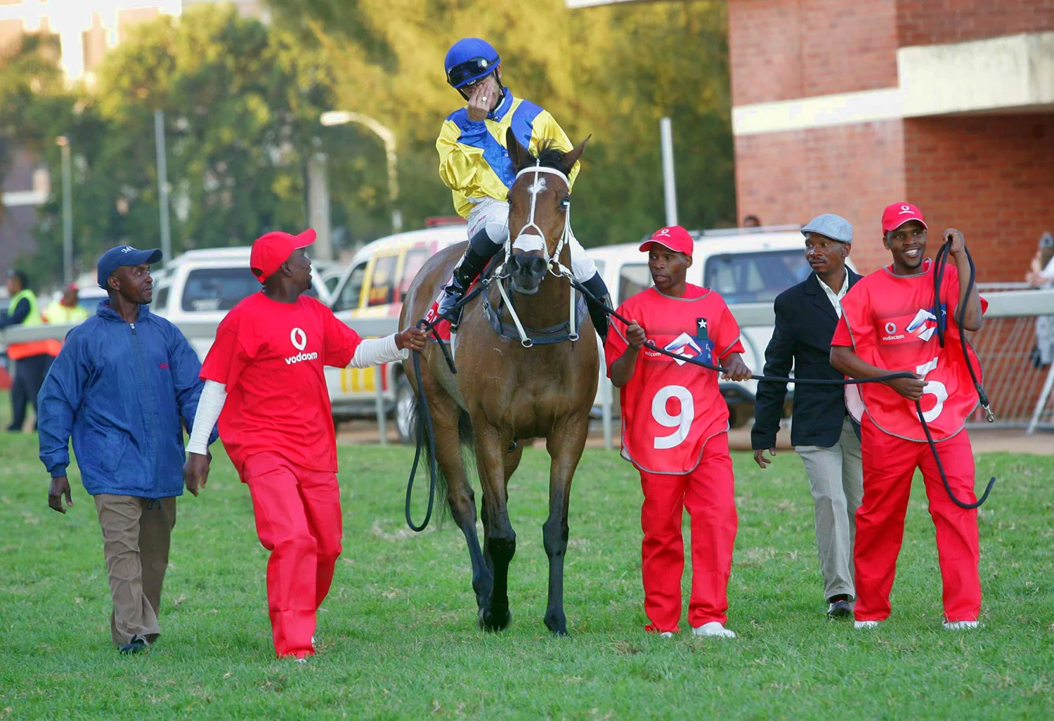 Igugu - Vodacom Durban July 2011 / Gold Circle (p)
