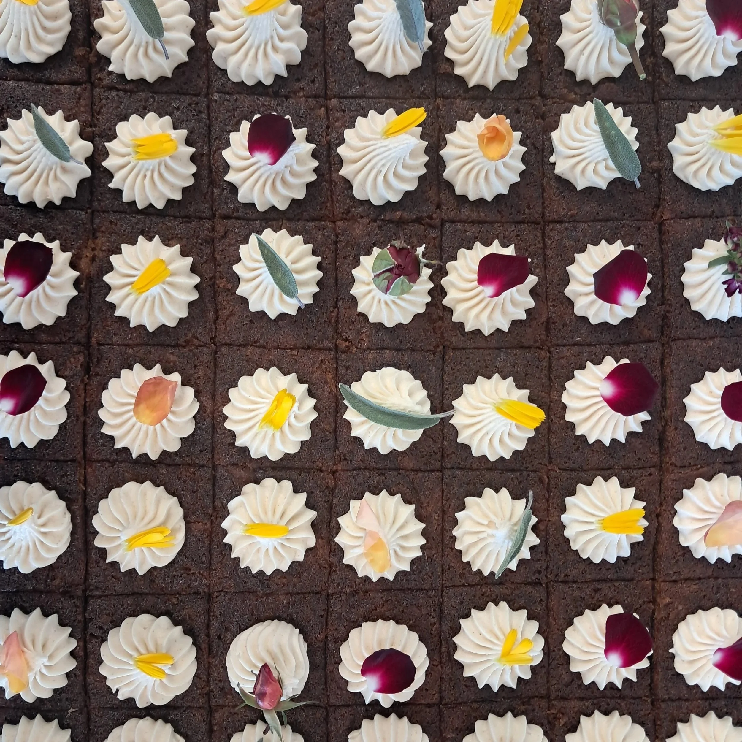 Cake bites box