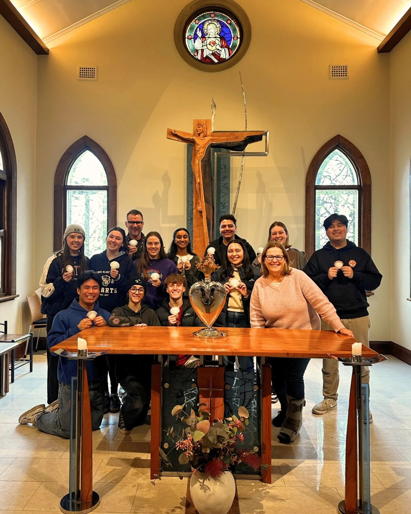 Marist Young Adults Retreat 2025 🌿 

From Sunday to Tuesday, young adults from across Australia gathered as pilgrims of hope.

Over three days, we reflected, prayed, and shared life together, deepening our faith and exploring what it means to look b