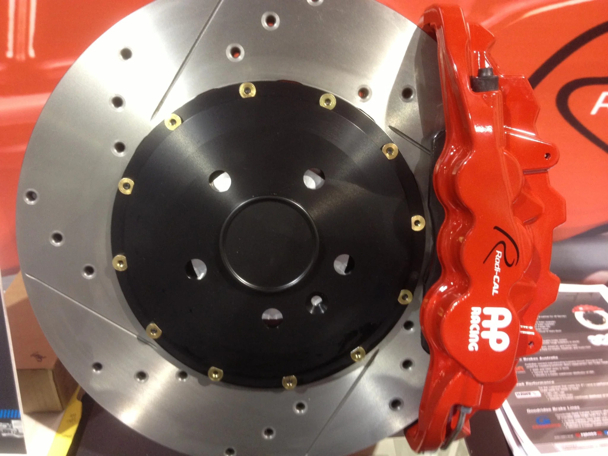 ap-racing_stillen_radi-cal-new-calipers-2013-red-sema-hi.jpg