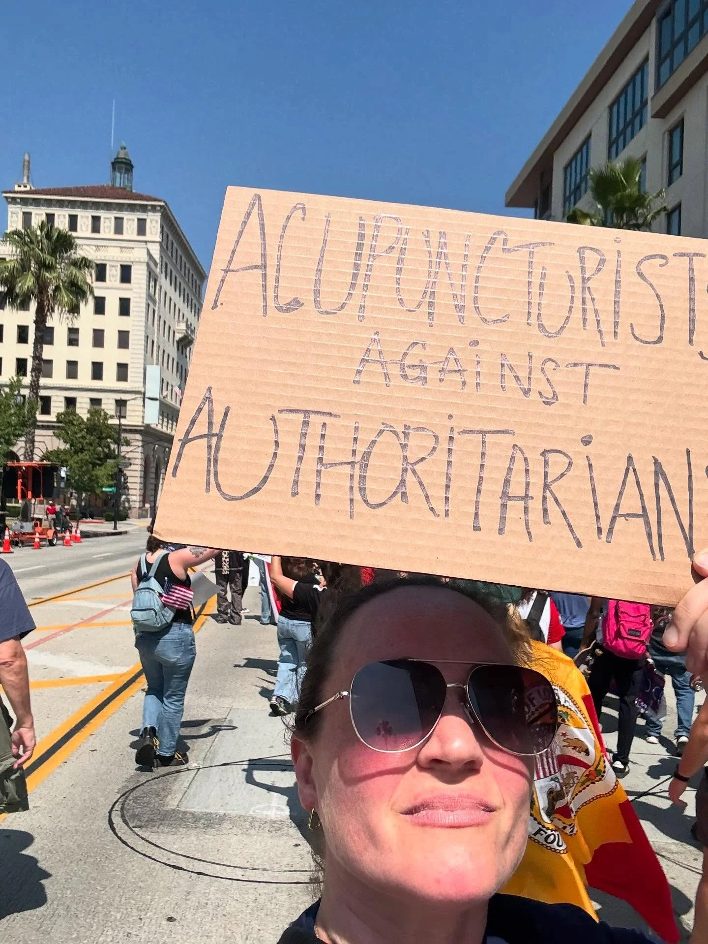 Grateful for an afternoon of peaceful protest and marching with friends and neighbors and comrades in #Pasadena. Thanks to @muirwalkout and @pasadenajobcenter for organizing and for the mariachi van! 

No one is illegal on stolen land.

#iceoutofla #