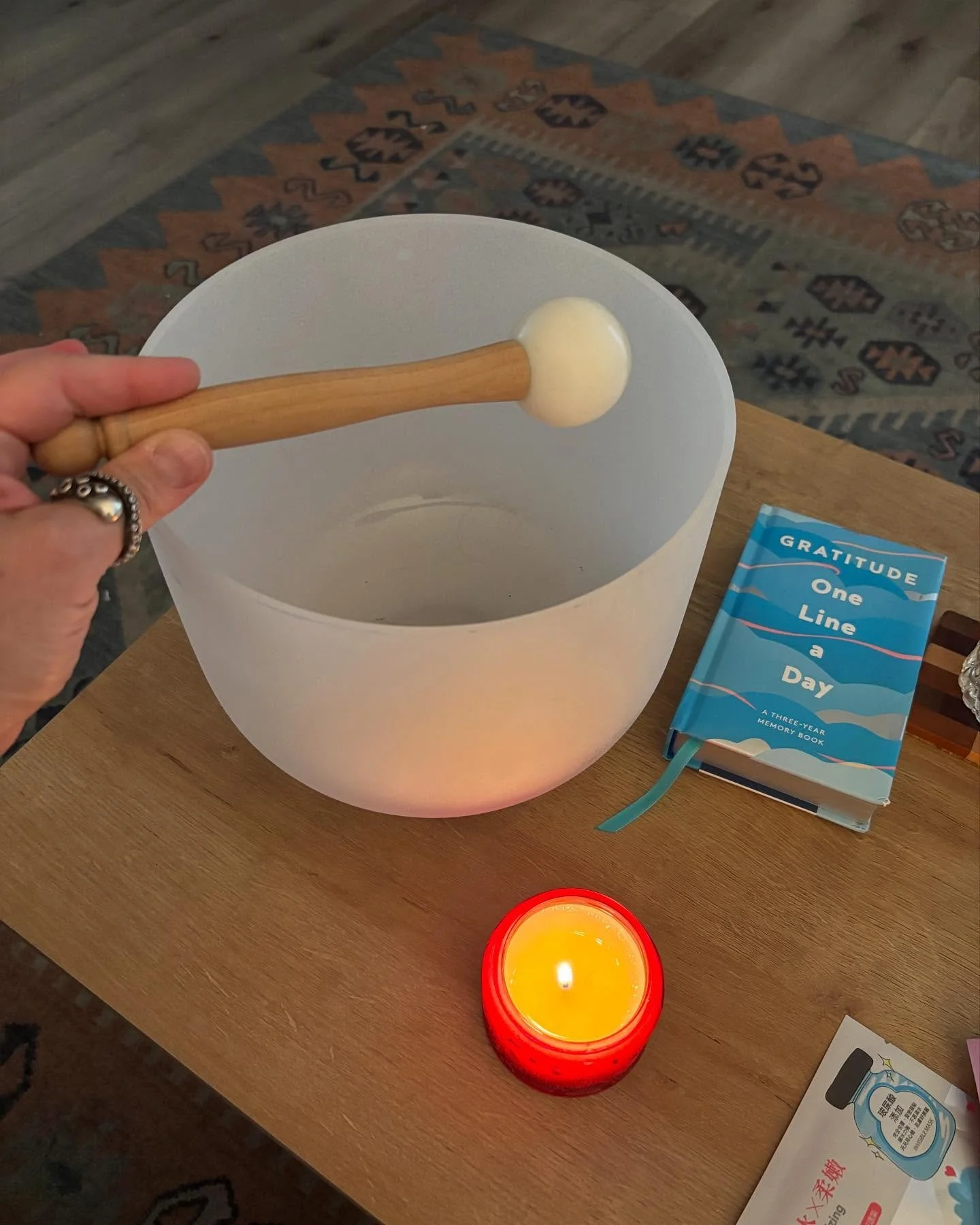 I was gifted this #singingbowl by @altadenamusicians and it has inspired me to learn how to play it and integrate it into my #acupuncture sessions. Why not?! 
💫
This month marks 18 years in private practice as an #acupuncturist and I firmly believe 
