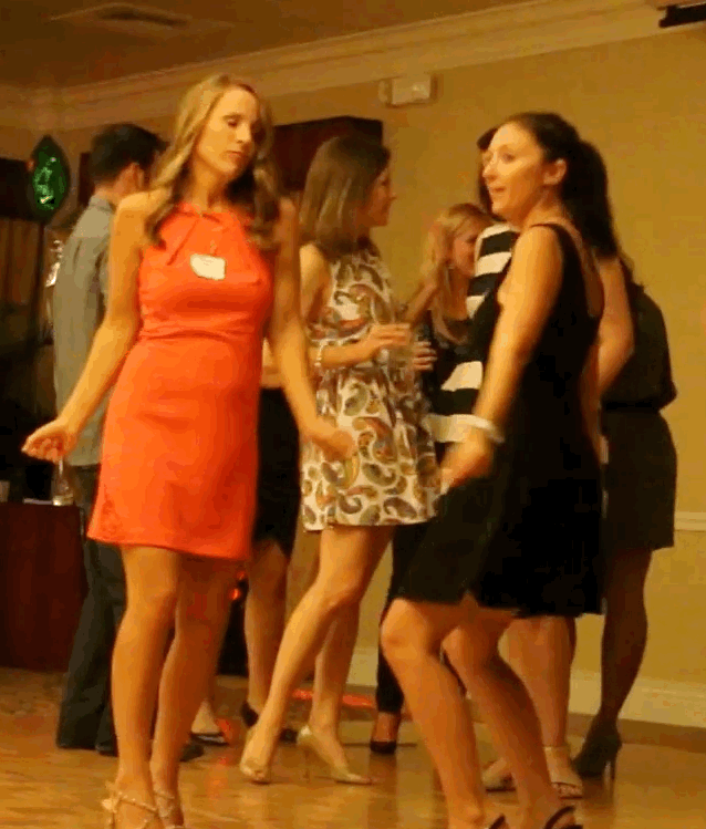 Dancing1.gif