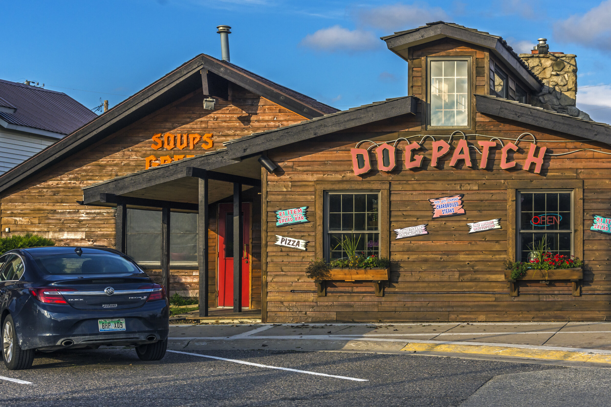  Downtown Munising, Michigan Dogpatch Restaurant 