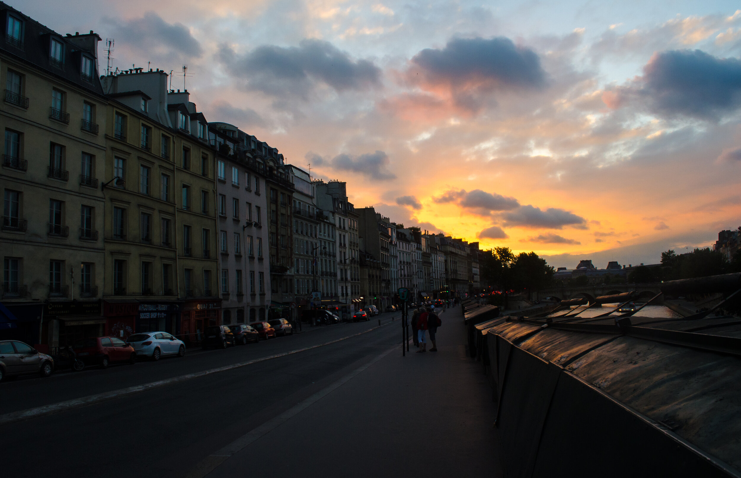 sunset paris.jpg