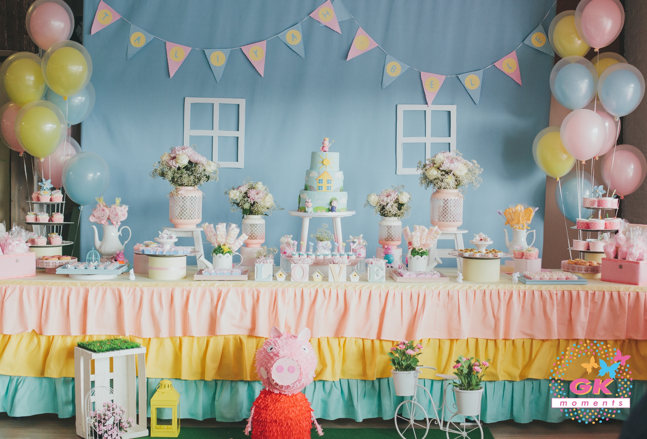 Peppa pig themed birthday party by GK Moments