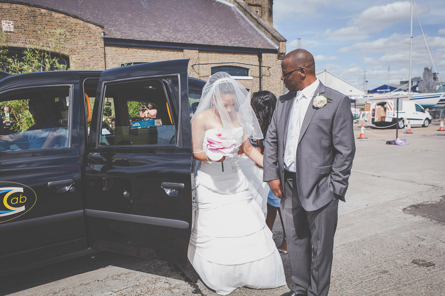 Arrival of the bride with her father in a London cab