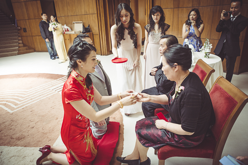 exchange of tea at Eltham Palace wedding