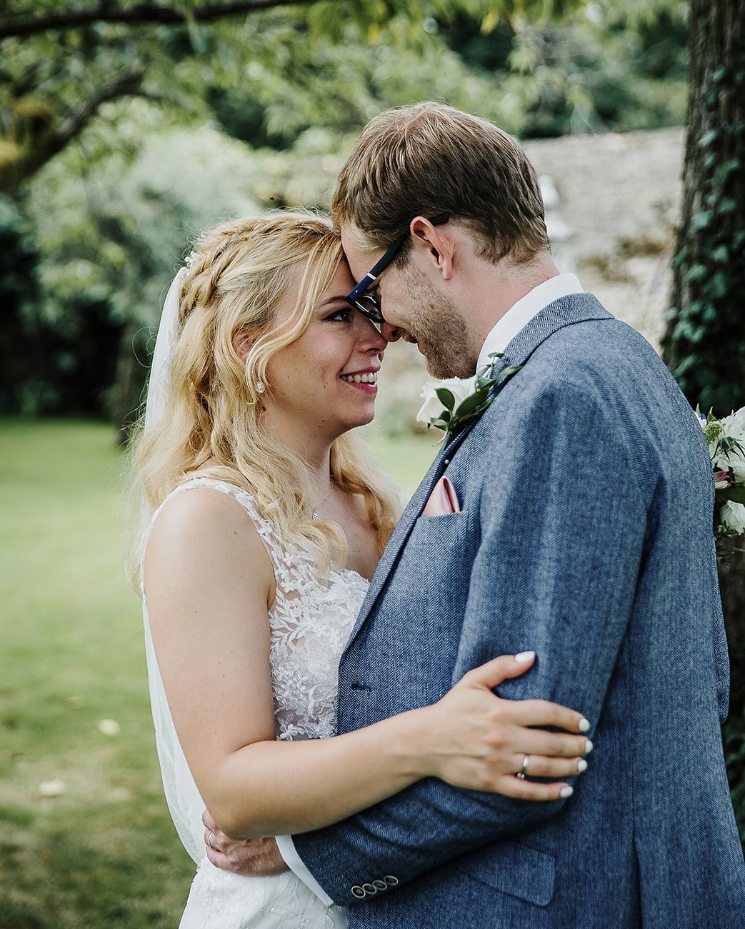 Sally and Simon/Friars Court wedding celebration.  #cotswoldwedding #wedding #bride #weddinginspiration #bridetobe #weddinginspo #gloucestershirewedding #cotswolds #gettingmarried  #weddingideas #weddingday #cotswoldweddingphotographer #cotswoldweddi
