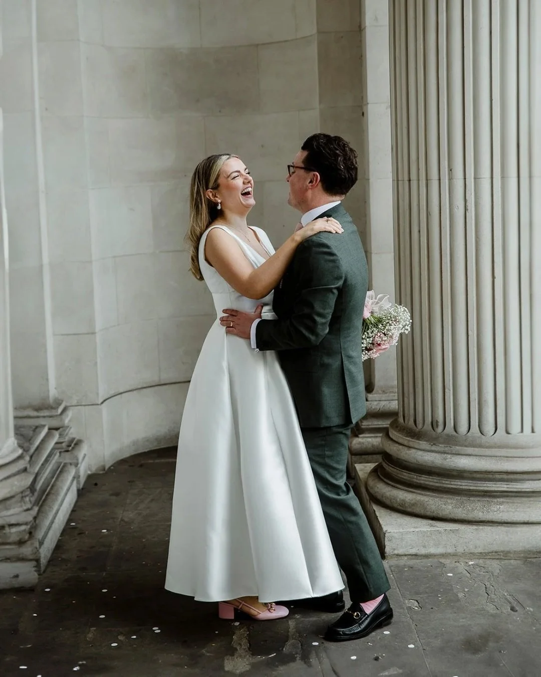 Rob &amp; Courtney&rsquo;s elegant wedding ceremony at the timeless and iconic London setting of Marylebone Town Hall. The perfect prelude before a truly fabulous wedding reception.

 

#MaryleboneTownHall #LondonWedding #CityChicWedding #ModernRoman