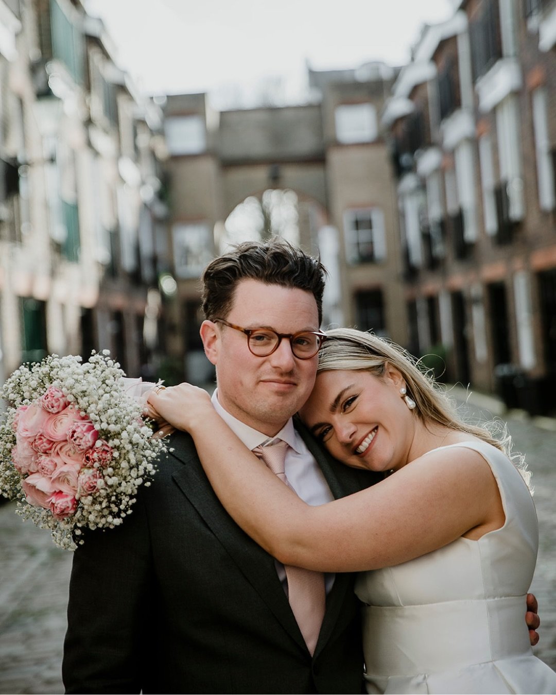 Rob &amp; Courtney&rsquo;s wedding reception at The Elgin Pub was everything I love about a modern London celebration.  Venue: @the_elgin_maidavale
#TheElginMaidaVale #LondonPubWedding #MaidaValeWedding #ModernWedding #WeddingReception LondonWeddingP