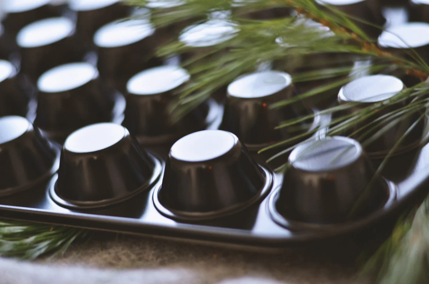 Beim Event zu Mumm's Finest waren unsere Mini-Muffins der Hit. Du kannst sie mit der antihaftbeschichteten Form schon bald selbst nachbacken. In der 24er-Form verkürzt sich die Backzeit auf circa zehn Minuten. Das beste Rezept dazu, gibt's hier.