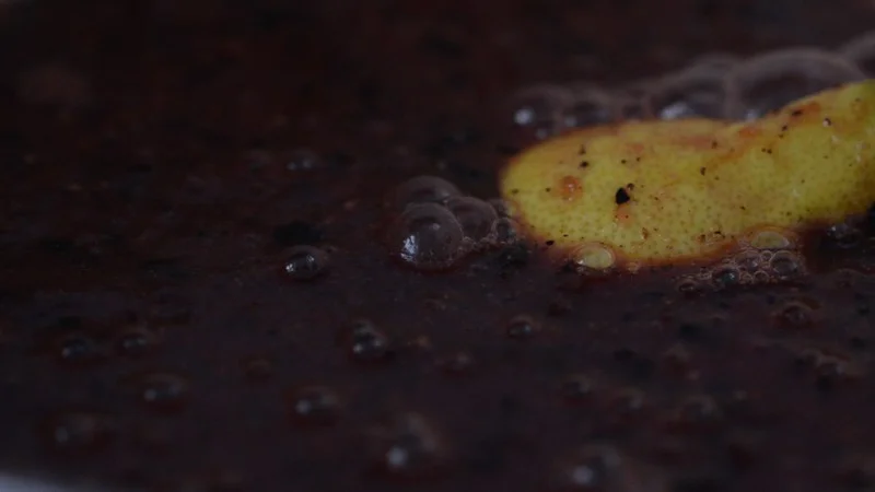 Fruchtpüree aufkochen lassen