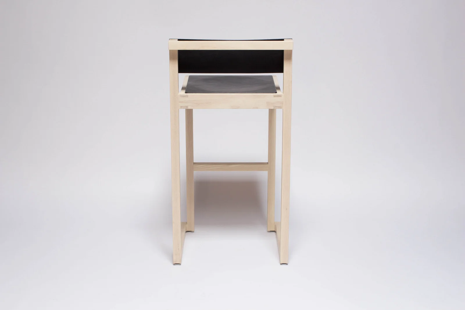 1-NINETY STOOL STRAIGHT REAR.jpg