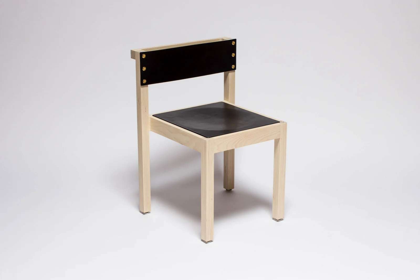 1-NINETY CHAIR FRONTAL.jpg