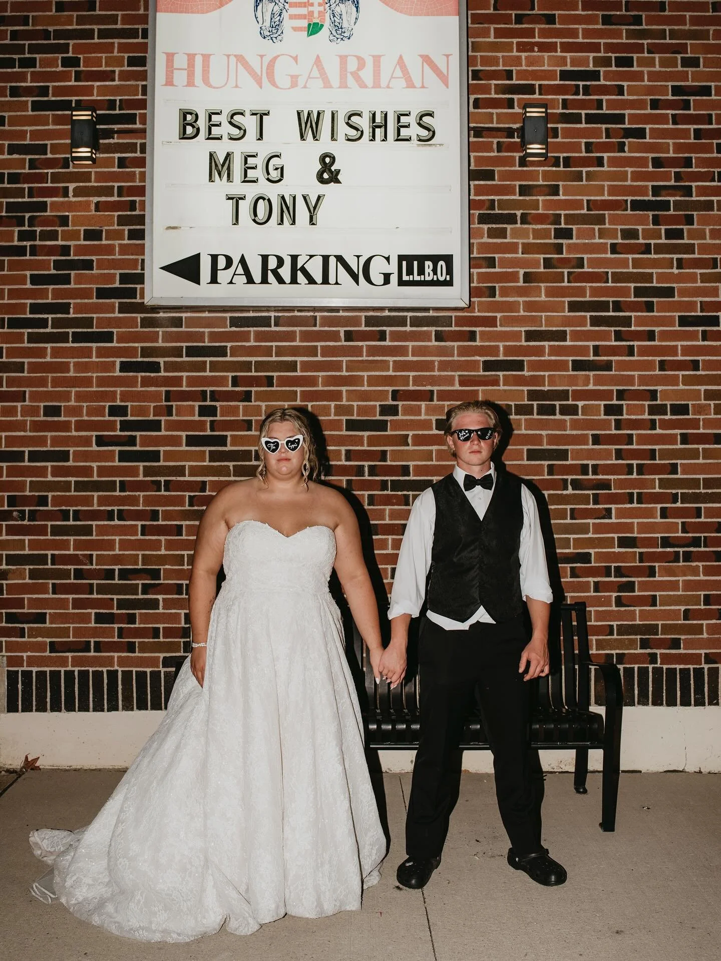 Hungarian Hall, but make it fashion.  #norfolkcountyweddingphotographer #banquethallchic #weddingafterdarkphotos