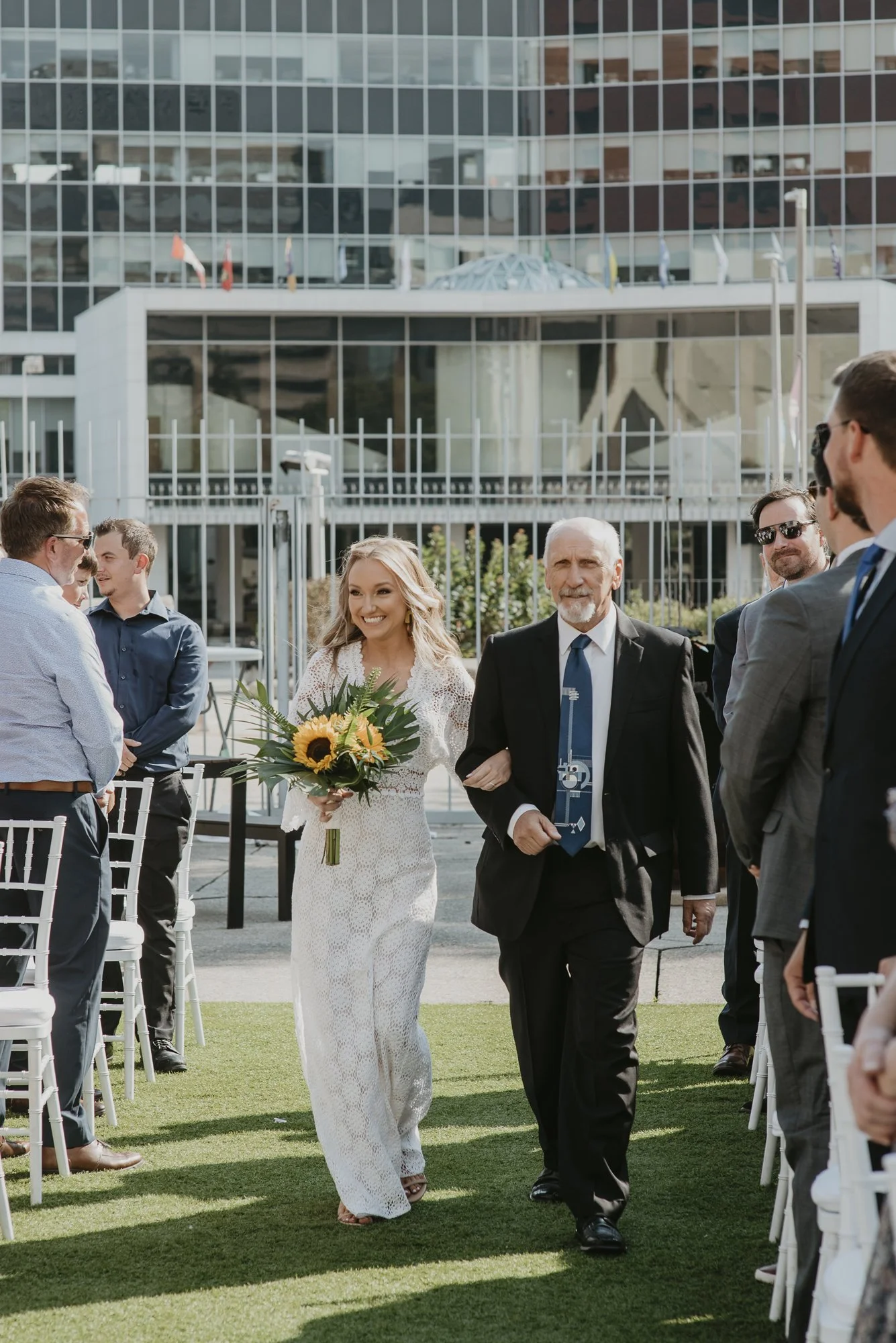 Art Gallery Of Hamilton Wedding | Erin +Logan