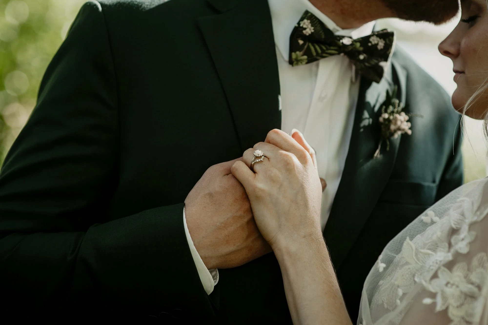 Intimate Cottage Wedding 30.jpg