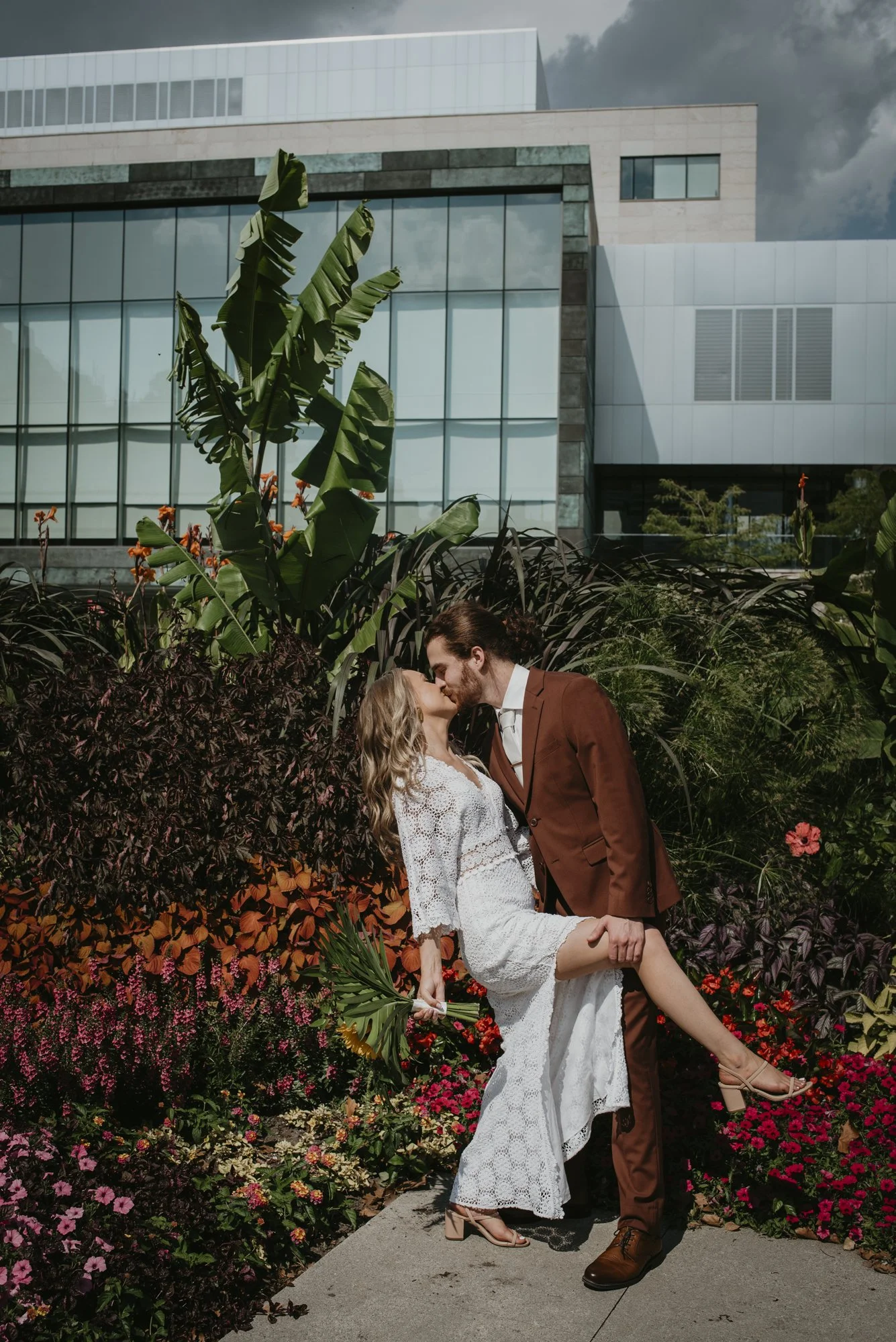 Art Gallery of Hamilton Wedding 16.jpg