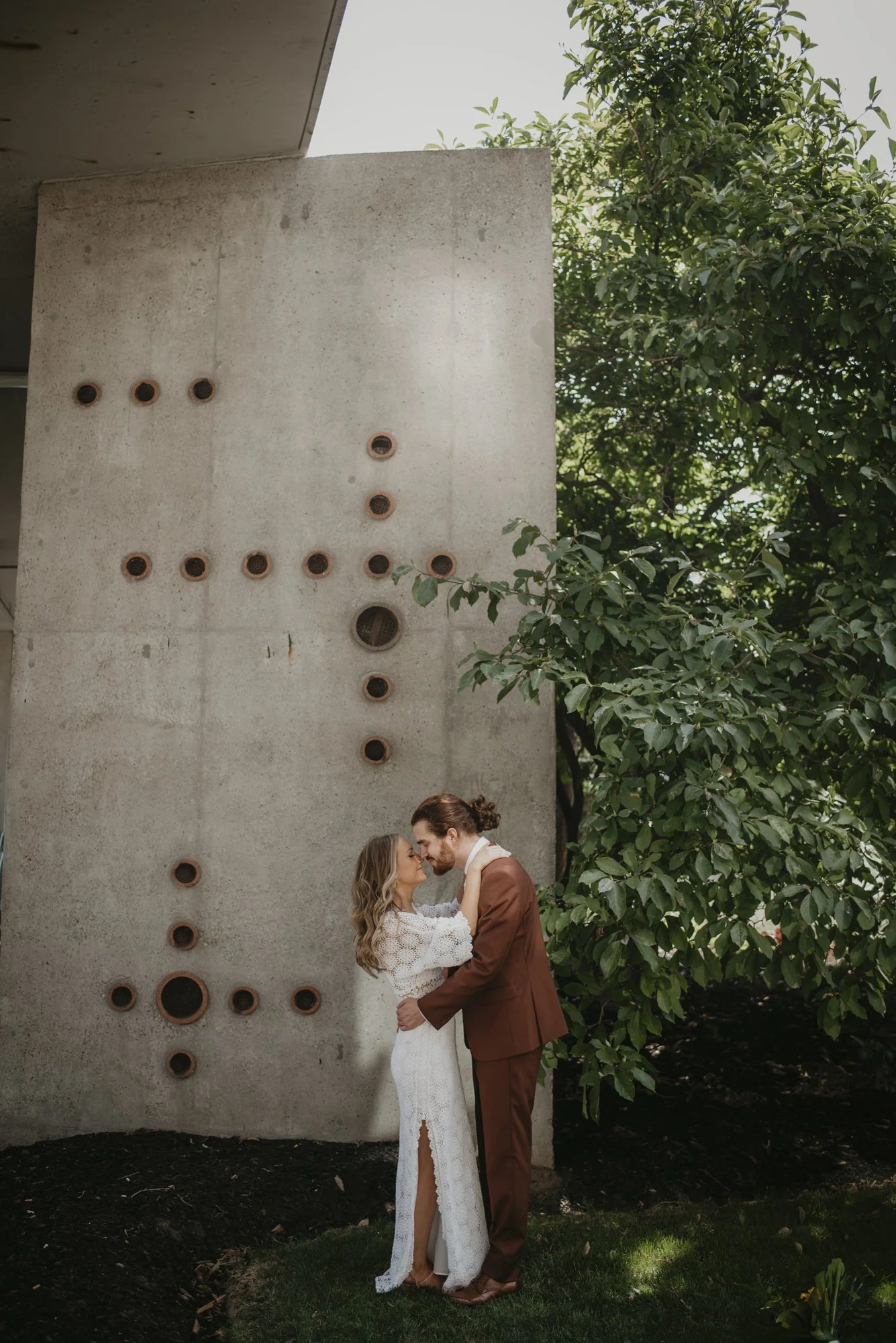 Art Gallery of Hamilton Wedding 14.jpg