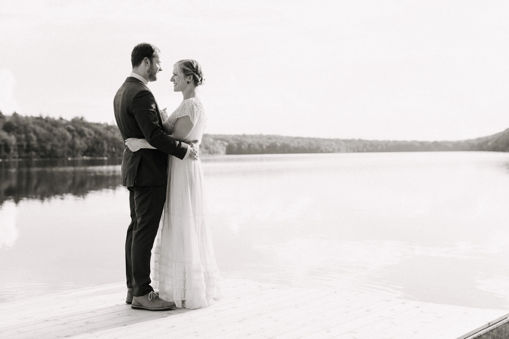 wedding_photographer_poconos_lakehouse_camp090.JPG