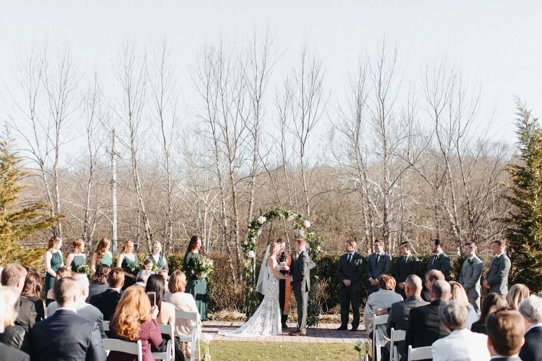 27_18_03_31_dana_pat0288_barn,_rustic,_spring,_wedding,_nature,.jpg