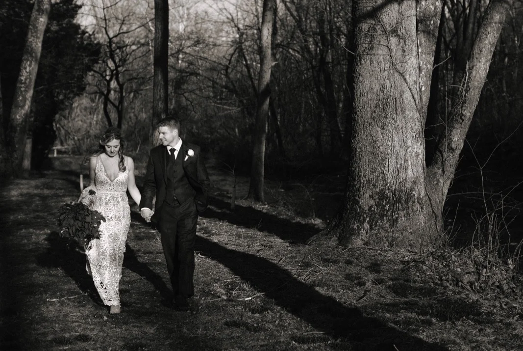 43_18_03_31_dana_pat0425_barn,_rustic,_spring,_wedding,_nature,.jpg