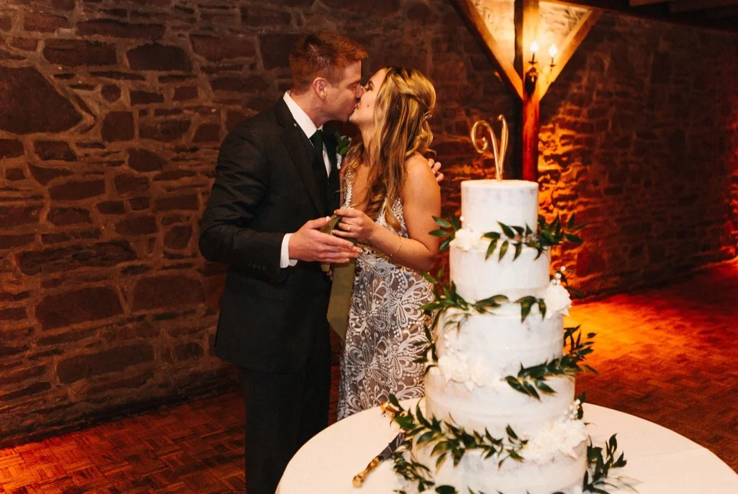72_18_03_31_dana_pat0602_barn,_rustic,_spring,_wedding,_nature,.jpg