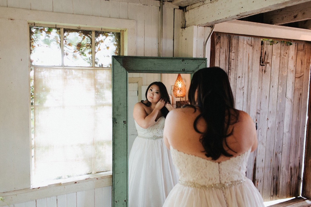 intimate_rustic_garden_wedding_terrain