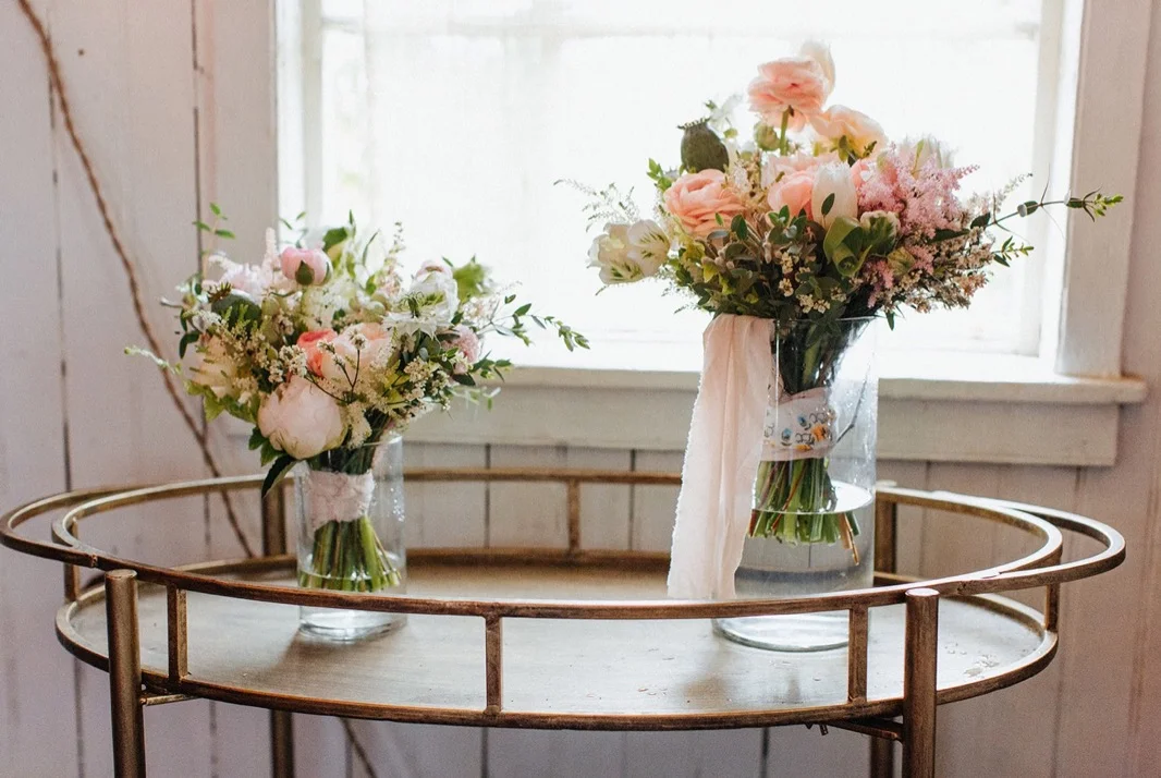 intimate_rustic_garden_wedding_terrain