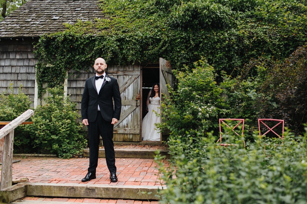 intimate_rustic_garden_wedding_terrain