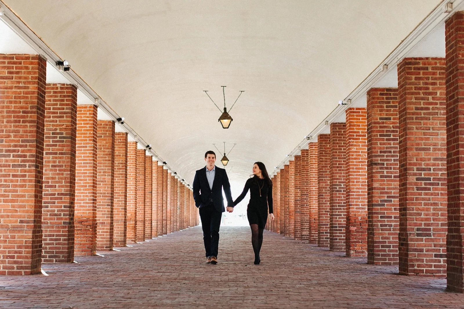 12_Headhouse_photography_engagement_philadelphia.jpg