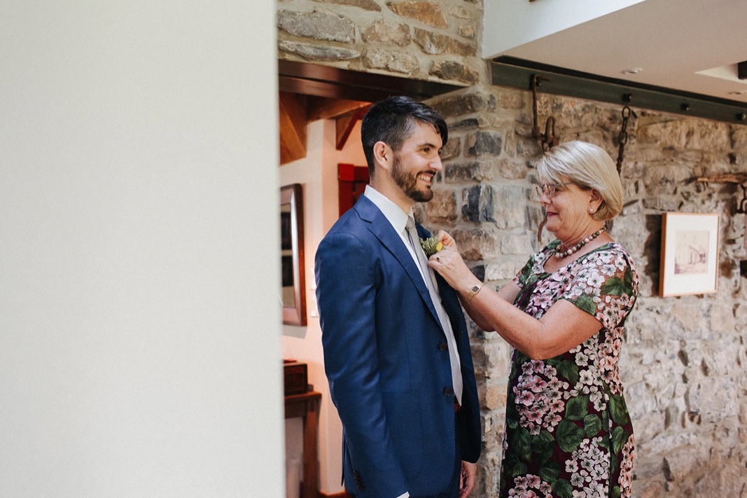 03_county_backyard_country_wedding_bucks.jpg