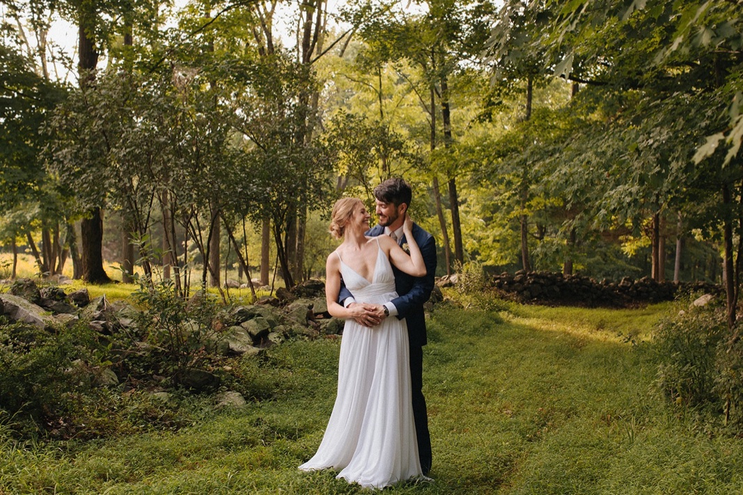 20_county_backyard_country_wedding_bucks.jpg