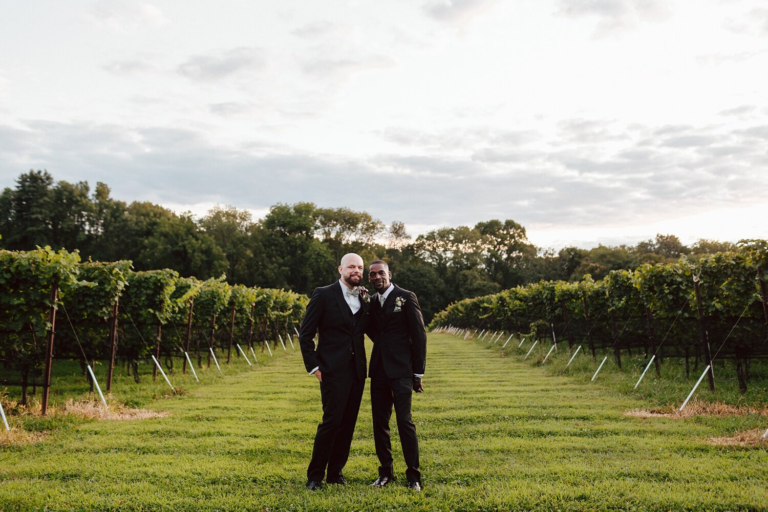 same-sex-summer-winery-wedding