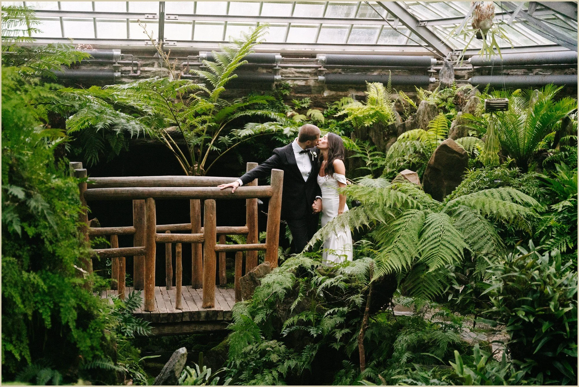 rainy_philadelphia_wedding_morris_arboretum