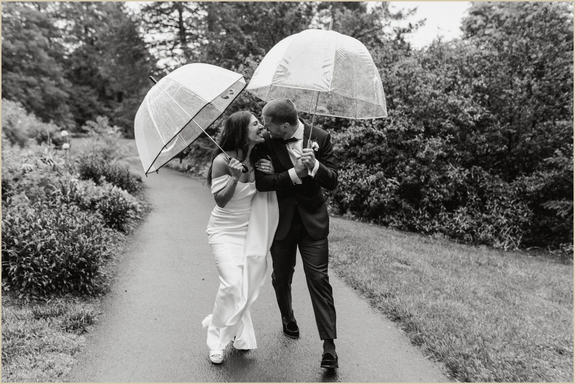 rainy_philadelphia_wedding_morris_arboretum