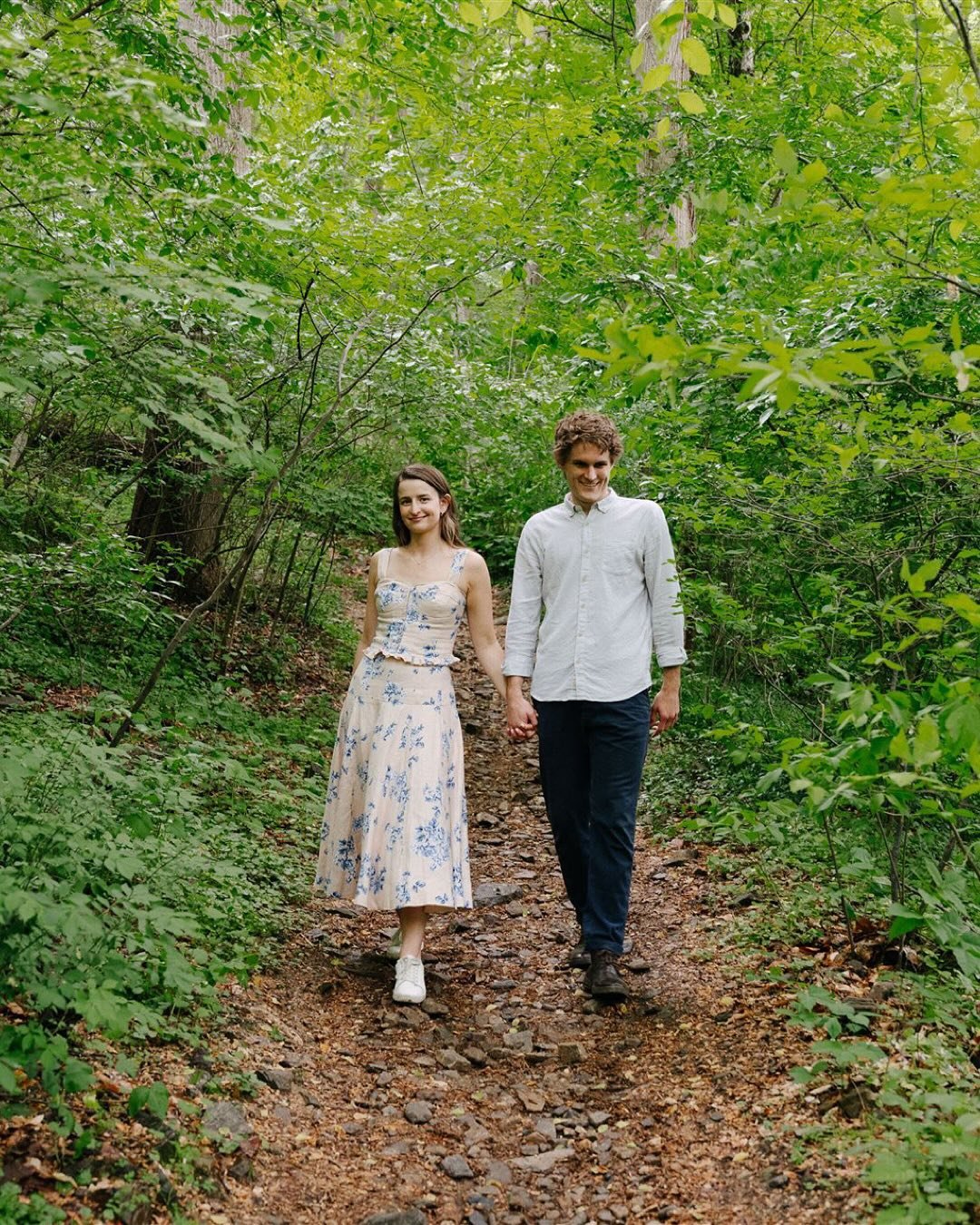 The sweetest wissahickon engagement session. Also, if you are on the fence about bringing your dog to your photo shoot, this is your sign to bring them. Dogs are the best! Swipe for the happiest little doggo smile 🐾
Mix of digital and film.