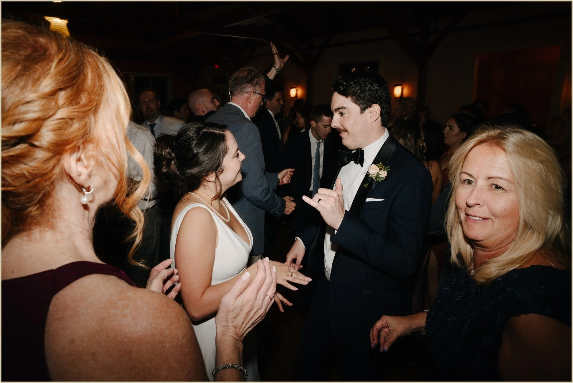 fall-wedding-cape-may-willow-creek-winery