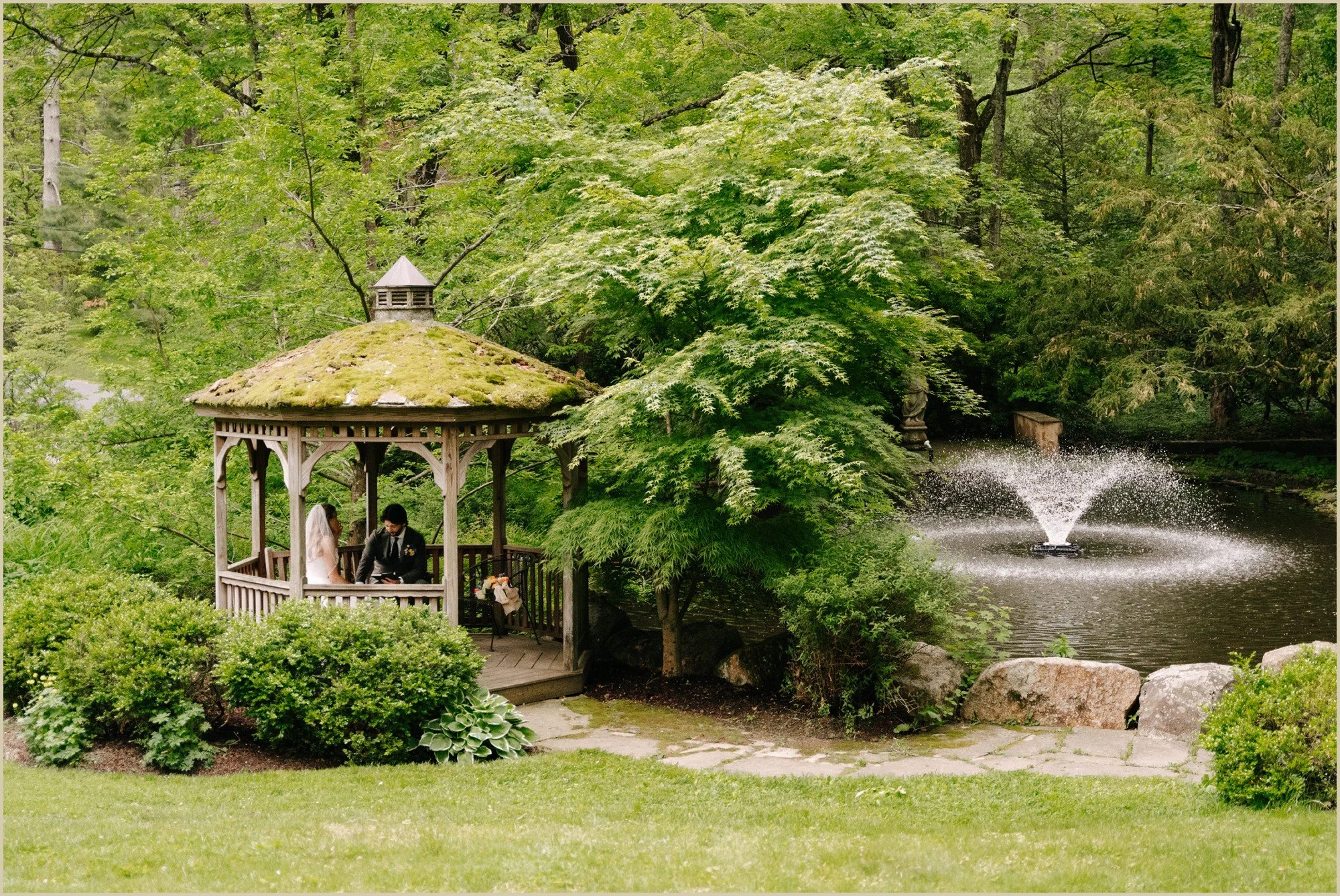 spring, garden, blue, white, estate, wedding, bucks, county