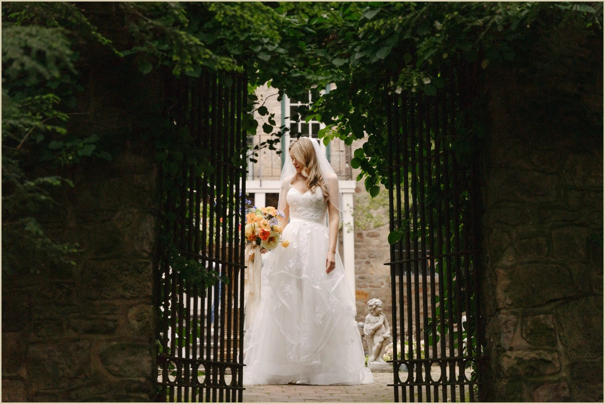 spring, garden, blue, white, estate, wedding, bucks, county